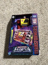 NEW Hasbro Transformers Legacy Voyager Autobot BLASTER & Eject Action Figure