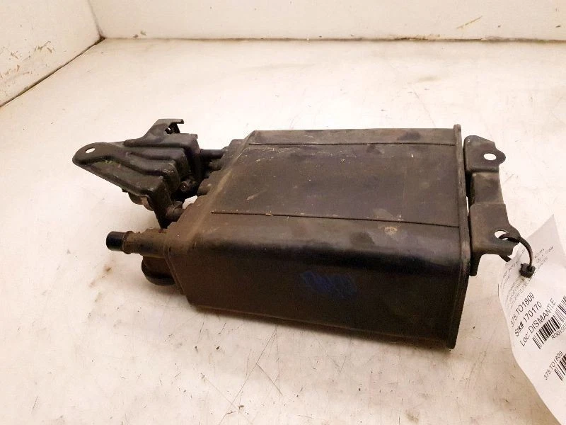 Toyota Tacoma 2009 2,7 L 4 cilindros montaje de bote de vapor de combustible Foto 4 de 4