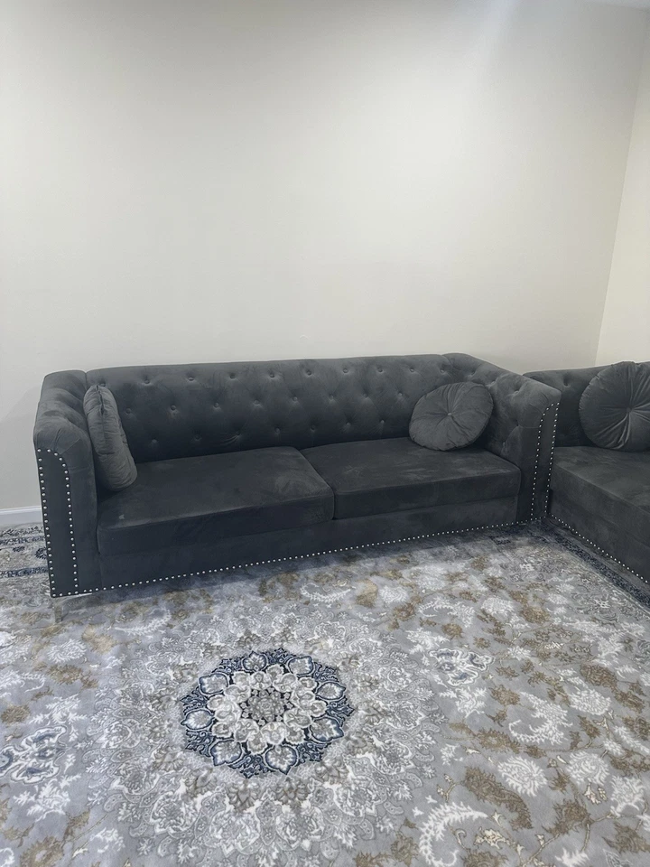 Sofá nuevo Foto 4 de 4