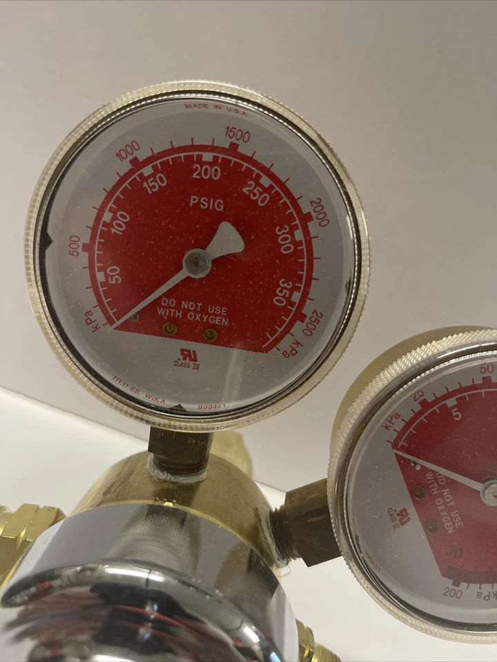 Medidores de oxígeno y acetileno Esab Oxweld se venden como un conjunto Foto 2 de 4