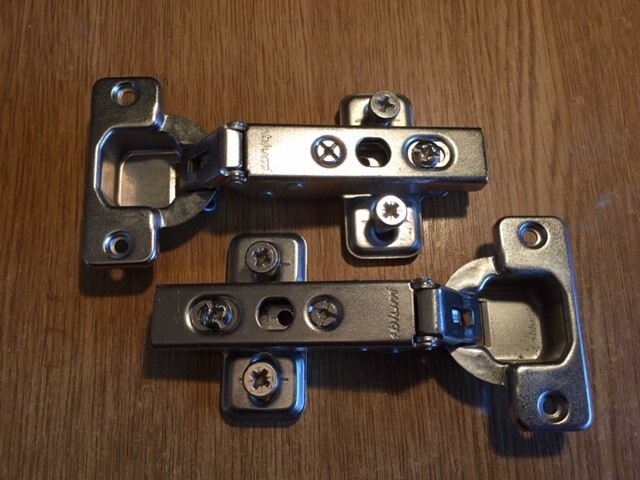 WHAT WE WANT HIACEROOFGRIP ウォールナット 1 x pair Blum 84.555. 125 deg. cabinet hinges 35mm full overlap