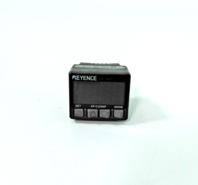 Keyence AP-C33WP Digital-Drucksensor mit Sensorblock   gebraucht