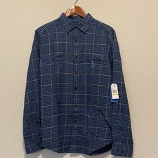 Nautica Men's Long Sleeve Button-Up Shirt Size Medium NWT