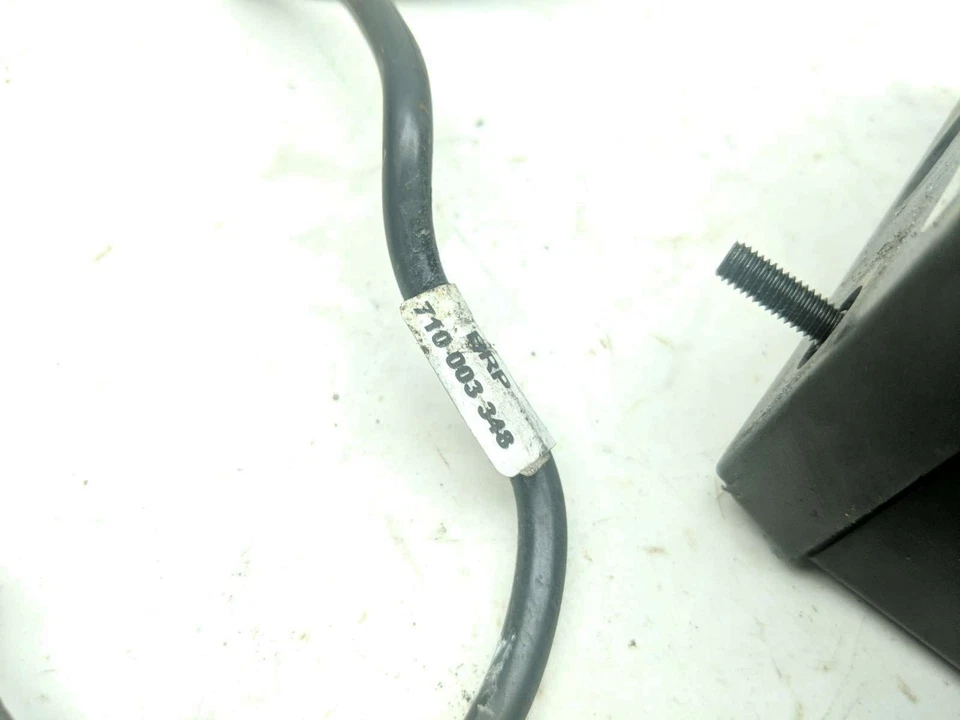 Lente de lâmpada de freio traseira 15 Can Am Spyder Roadster F3 710003348 - Imagem 4 de 4