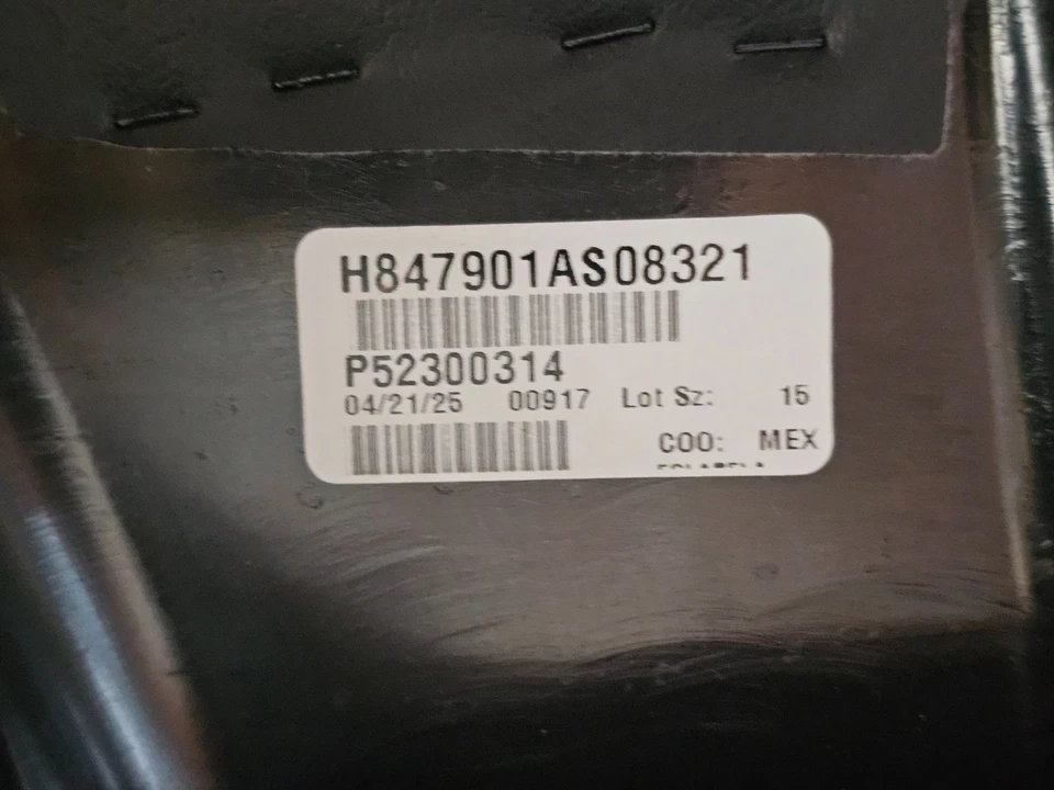 Almohadilla de respaldo Comfort 16"H x25,75"W para Harley-Davidson King Tour vinilo P52300314 Foto 4 de 4
