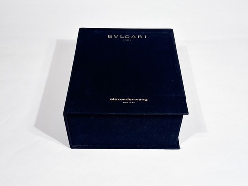 SCATOLA CONFEZIONE LUSSO - GIFT BOX "ALEXANDER WANG X BULGARI" 2024 (26x21x11) - Imagen 2 de 5