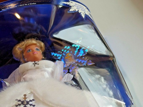 Walt Disney's Cinderella Barbie Holiday Princess 1st In Series Mattel c1996 NIB - Picture 5 of 11