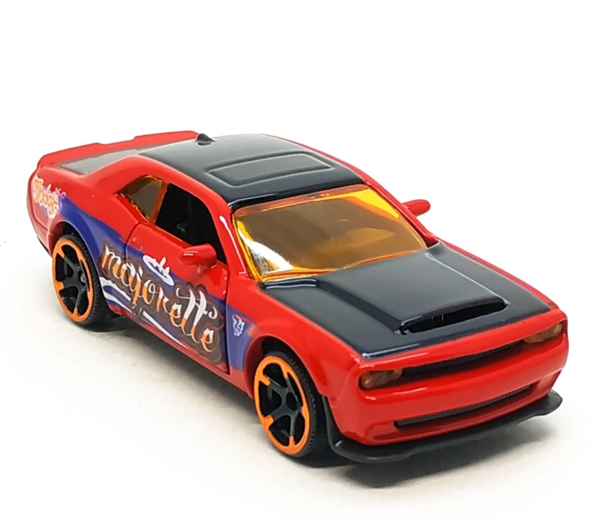 Majorette Dodge Challenger SRT Demon Series 11 Graffiti Red 1:66 3