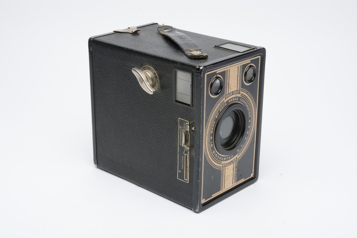 Vintage Agfa Ansco D6 Shureshot Regular Gold & Black box camera