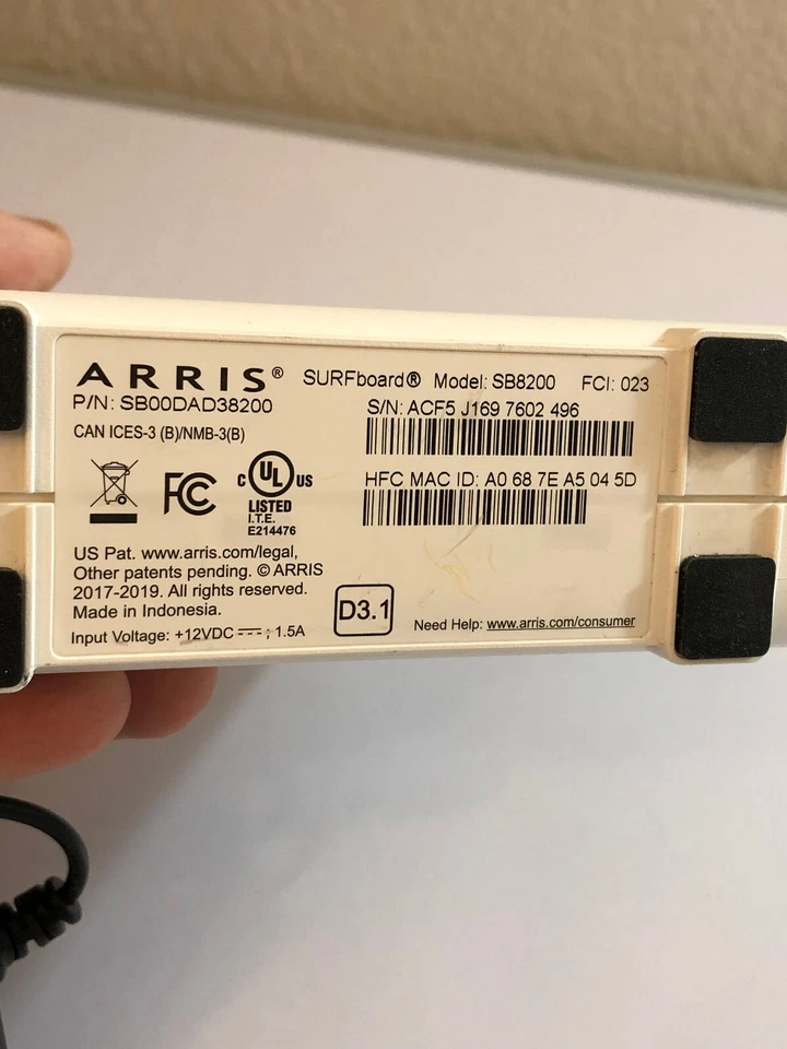ARRIS SURFboard SB8200 DOCSIS 3.1 10 Gbps Cable Modem NOT FOR COX - Image 4 of 4