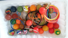 Lot Of 25 Random VINTAGE Vending Machine Bouncy Balls Rubber more