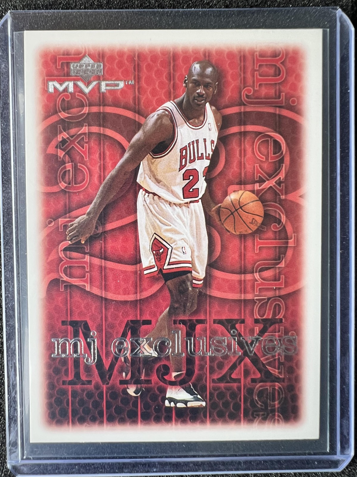 1999-00 Upper Deck MVP Michael Jordan Silver Script Chicago Bulls