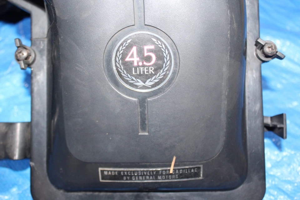 CAJA de filtro de admisión limpiador de aire DEVILLE 88-90 Cadillac Sedán con mangueras de tubo 4,5 Foto 2 de 4