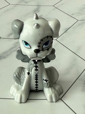 New Monster High Reel Drama Doll Frankie Stein Watzit Pet Dog 2025 Accessories