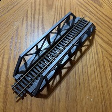 Tyco HO Scale Model Train Truss Bridge Gray Plastic Trussel Track