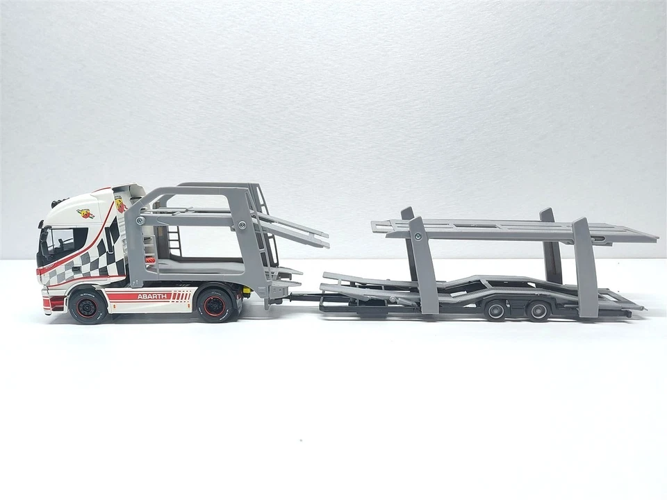 Camion Bisarca Iveco Stralis XP 570 Hi-Way Abarth del 2016 - 1/43 Artigianale - Immagine 4 di 4