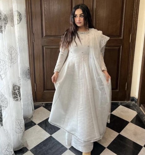 Pakistanischer langer Pishwas 20c grau silber Anzug Eid Hochzeiten XS-S traditionell gebraucht - Bild 5 von 6