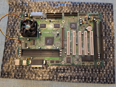 Epox EP-MVP3G-M + AMD K6-III + 400MHz (K6-3+) + 128MB PC133 + Kühlkörper - getestet