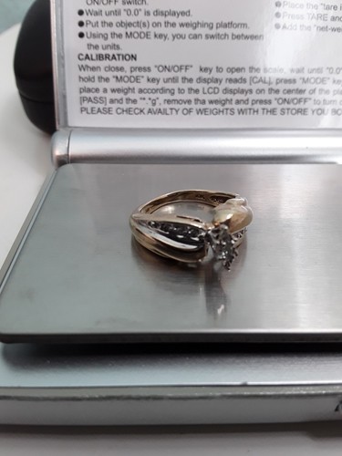 Ladies 10KT GOLD DIAMOND RING Natural diamonds SIZE 4.25 (4.05 ) Grams 10k Gold - Picture 5 of 10