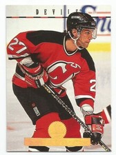 SCOTT NIEDERMAYER 1994-95 LEAF CARD MINT CONDITION