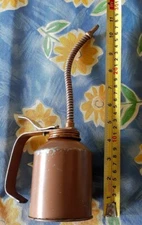 Vintage GoldenRod Dutton Lainson 1 Pint Pump Oiler Flex Spout Hastings, Nebraska