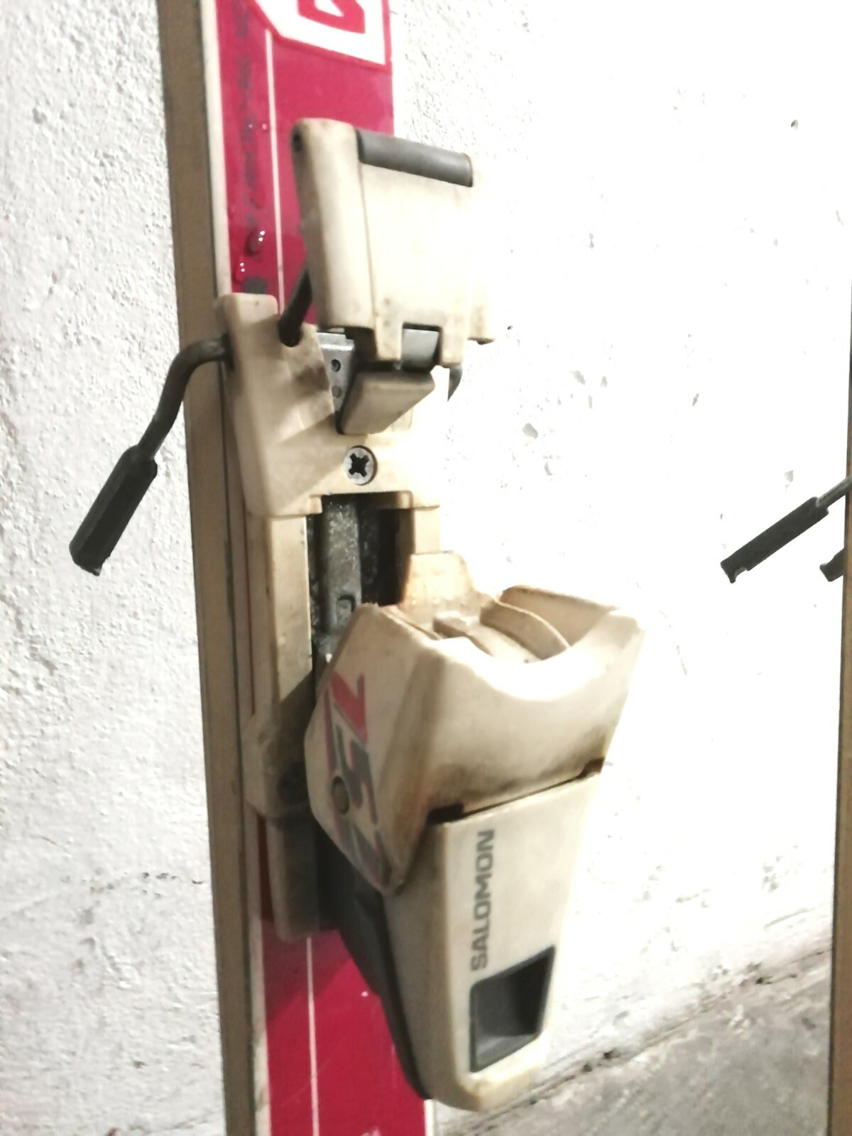 SCI DA DISCESA KASTLE SX 450 + ATTACHI SALOMON 757 + N 4 BASTONCINI RACHETTE