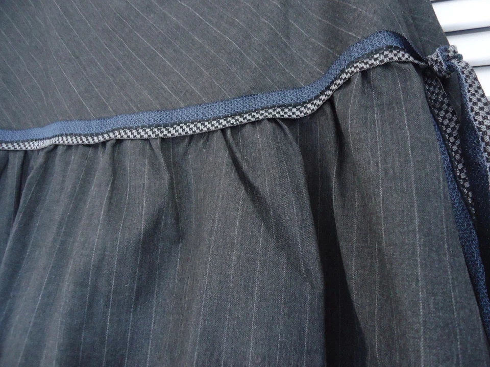 CLARA COLLINS Jupe laine grise T2 ou 40 - Photo 2/3