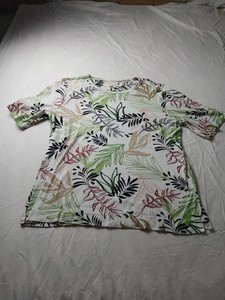 Chico's Women's Large US L 2 Tropical Leaf Print Ribbed Knit Top White