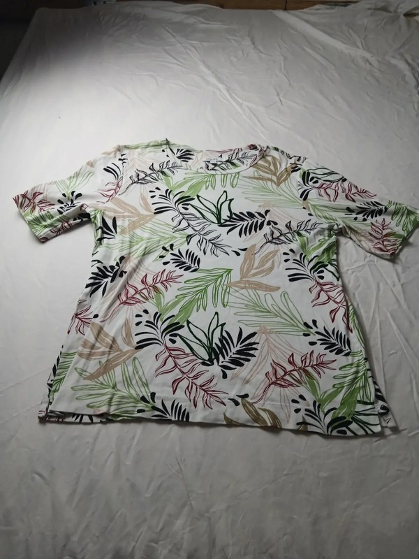 Chico's Women's Large US L 2 Tropical Leaf Print Ribbed Knit Top White