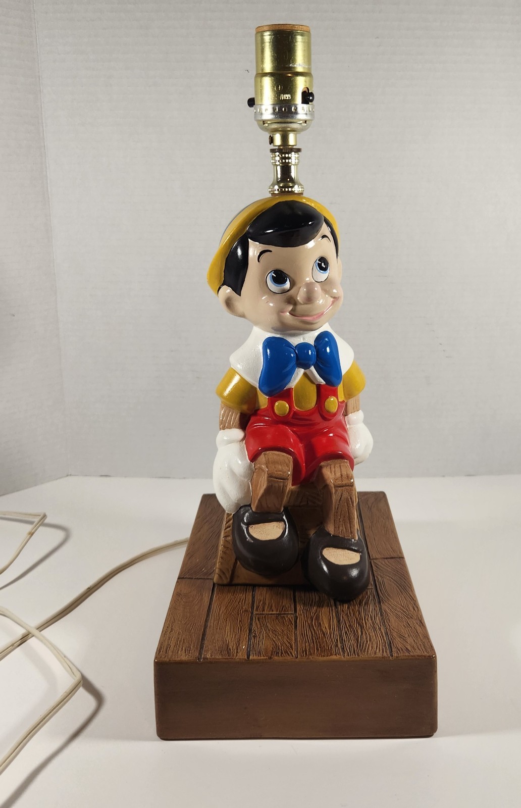 WALT DISNEY PROD 1977 PINOCCHIO LAMP SANTMIRE MOLD 1126