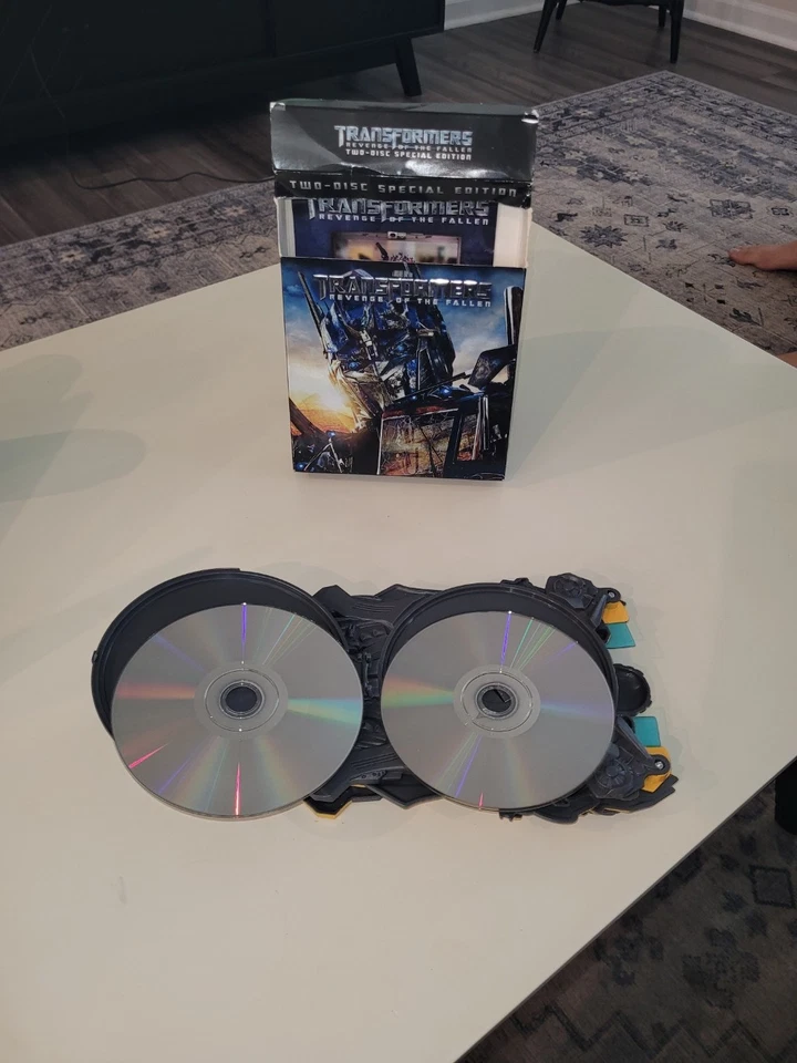 Bumblebee Collectors Case Transformers Revenge of the Fallen DVD Special Edition - Image 4 of 4