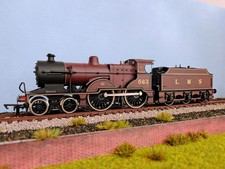 Dapol D17 class 2P 4-4-0 locomotive in LMS maroon OO gauge excellent condition