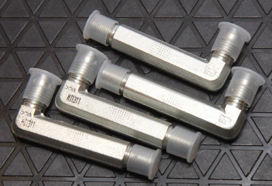 Brennan Industries 2501-LLL-04-02-FG 1/4" JIC to NPT elbow - 4 PACK - NOS - Image 2 of 4