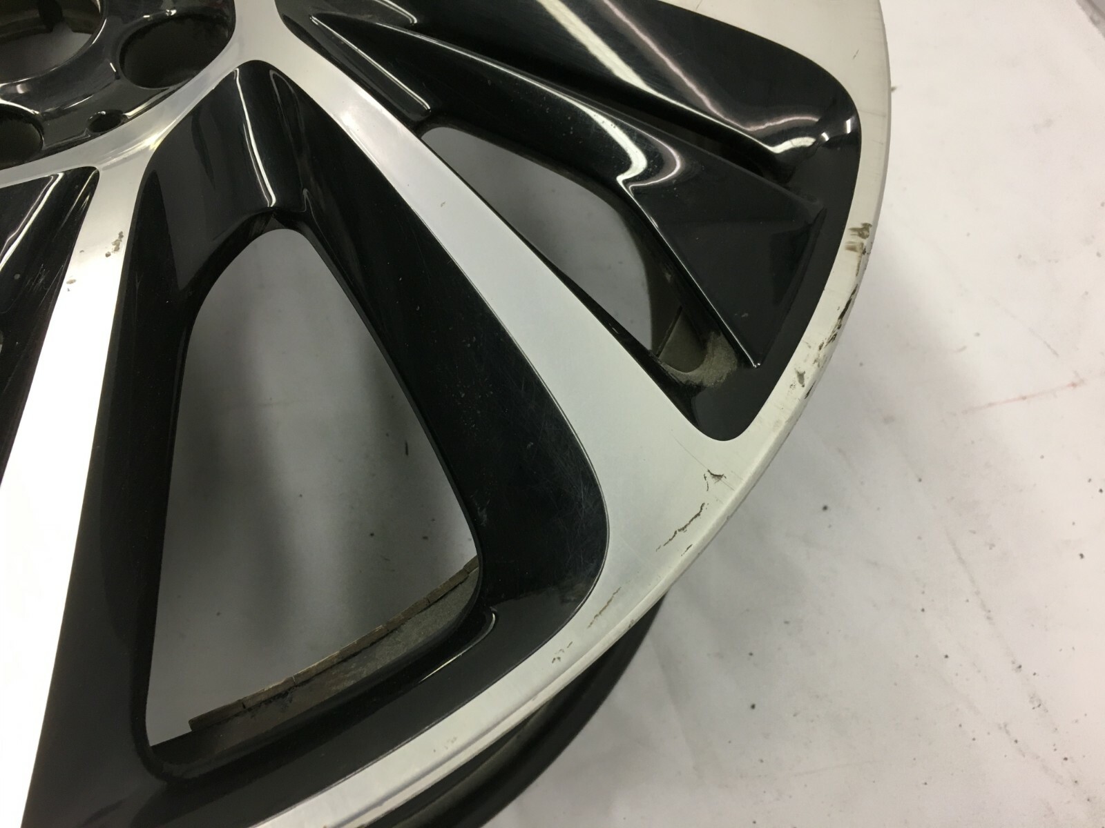Wheel Rim BMW i8 2014 2015 2016 2017 2018 2019 8.5J 20" R20 Rear Right RH Side