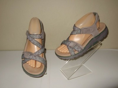 taos zeal sandal