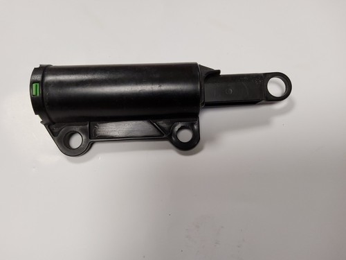 Toyota Avensis T25 Glove Box Damper