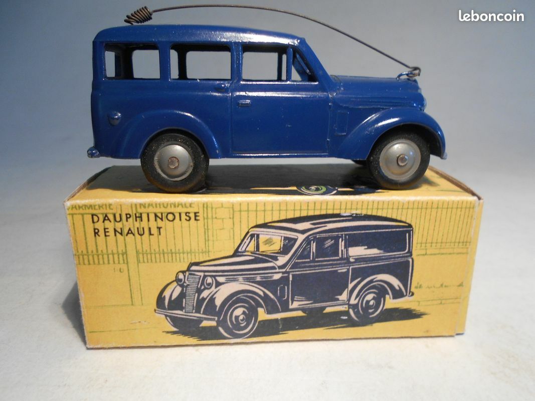 Old CIJ Renault Juva 4 Gendarmerie, ravivez vos souvenirs d'enfance