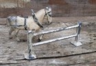 ANCIEN CHEVAL DE TRAIT  AVEC BARRIÈRE QUIRALU ?