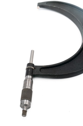Brown & Sharpe 125mm-150mm Micrometer No.69 ratchet end. with standard. - Picture 3 of 5