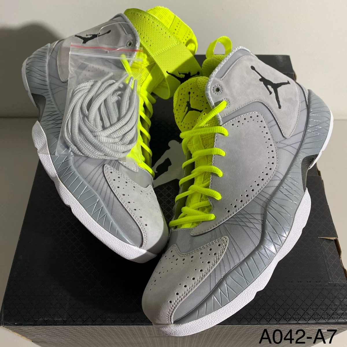 【oistons3ben】ナイキ エアジョーダン2012 ウルフグレー Jordan 2012 for Sale | Authenticity Guaranteed | eBay