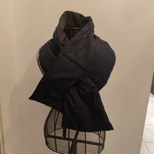 Nuage Reversible Pull Through Scarf Blue and black  NEW 