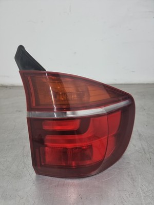 BMW X5 E70 2012 REAR DRIVER RIGHT TAIL BRAKE LIGHT ON BODY 7227790