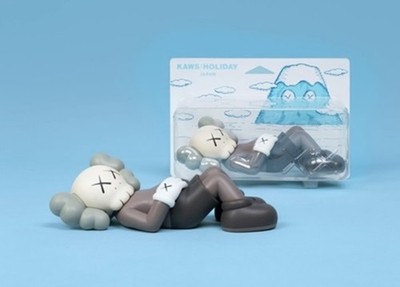 Kaws Holiday Japan companion ( Not bearbrick, Damien Hirst , invader, Banksy)