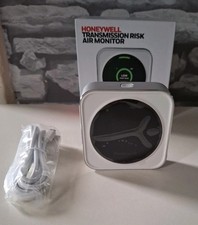 Honeywell Transmission Risk Air Monitor CO2 c/w USB Charger HTRAM-V1-W NEW