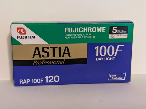 Fujifilm Fujichrome Astia 100F (RAP 120 100F) - Farbdiafilm 120 6 cm VERSIEGELT