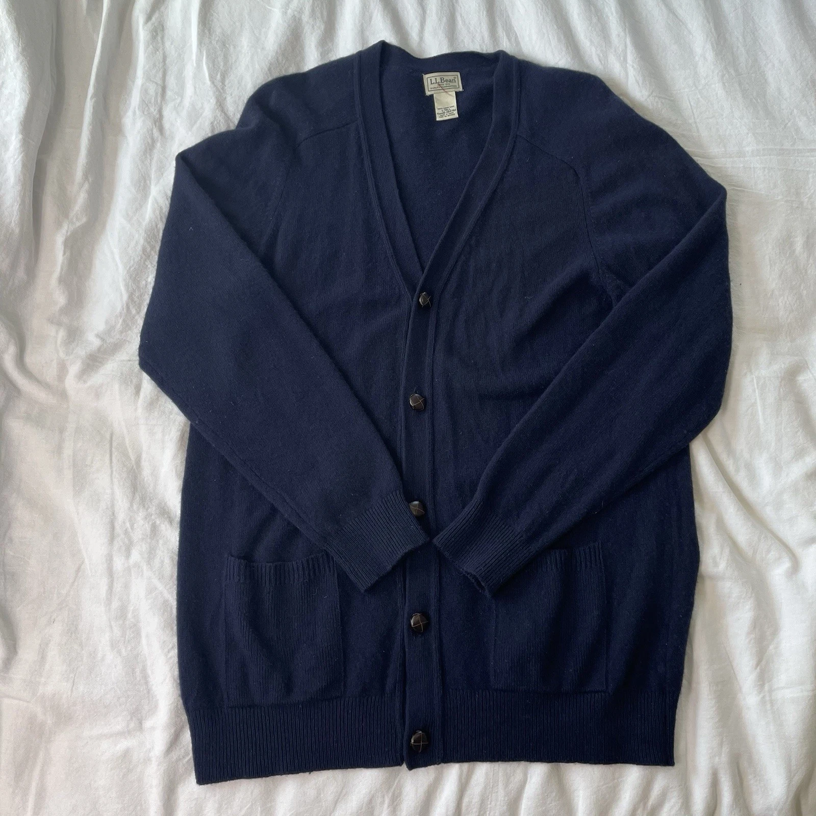 Vintage L.L. Bean Men’s Cardigan Sweater 100% Lambs Wool Blue Grandpa Large
Opens in a new window or