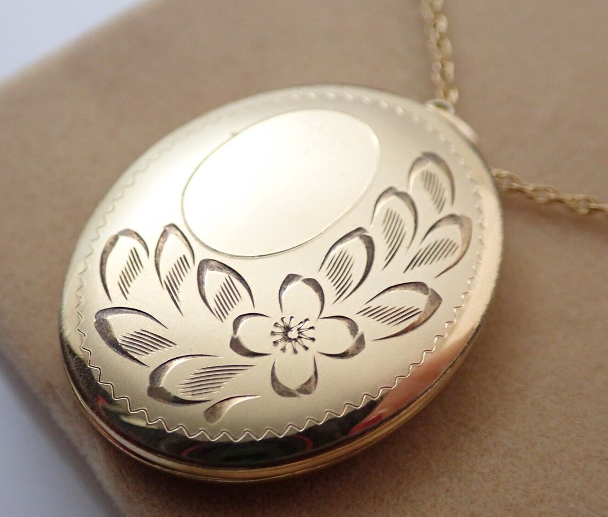 Oval Locket 14k Gold Locket For Sale Large Oval Vintage 14k Gold