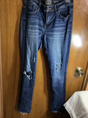 Buckle Black Fit No 76 Distressed 30 X 32 Jeans (Actual 34 X 32)