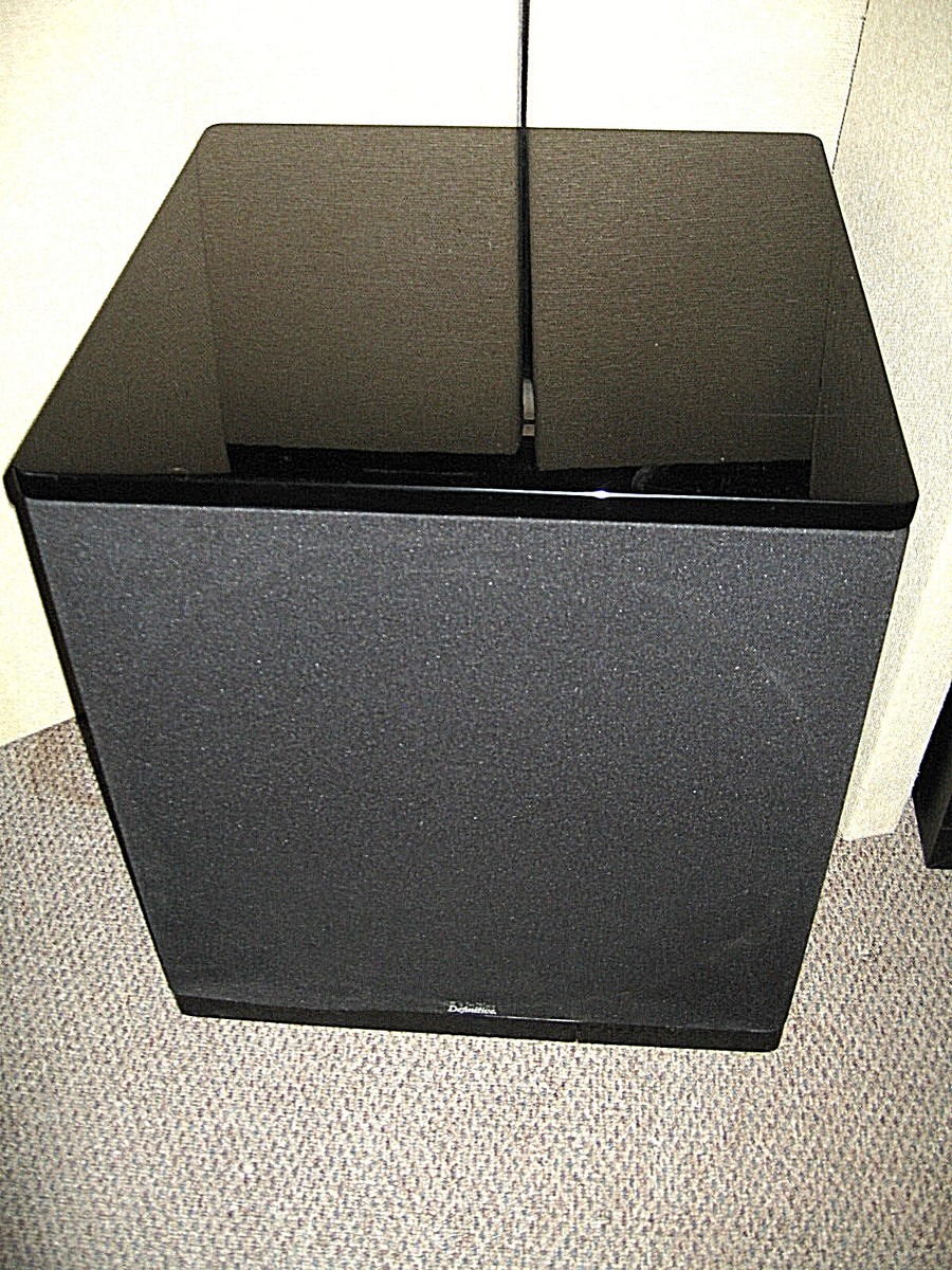 Definitive Technology Powerfield 1800 18