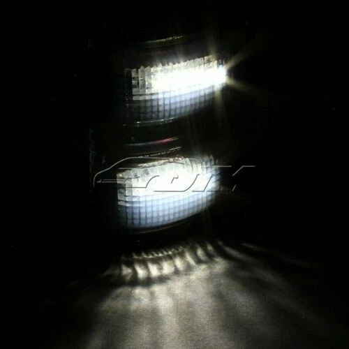 Specchietti aggiuntivi da auto bianco